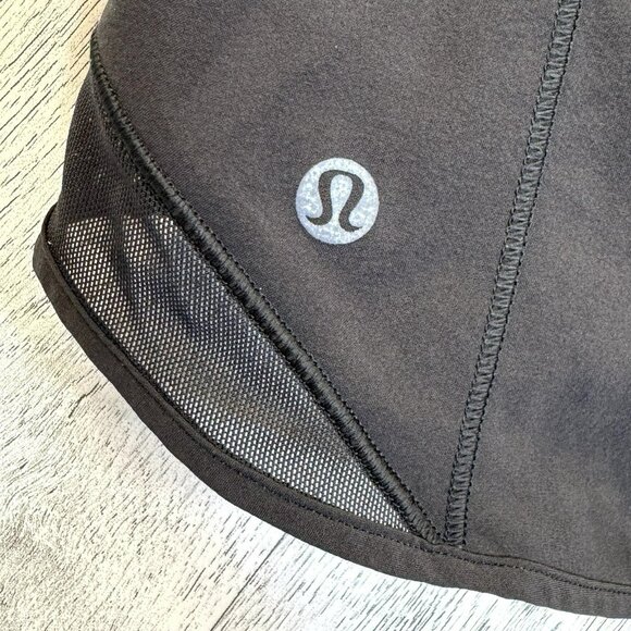 Lululemon Hotty Hot Shorts Size 10 High Rise 4" Inseam Solid Black - Picture 3 of 4